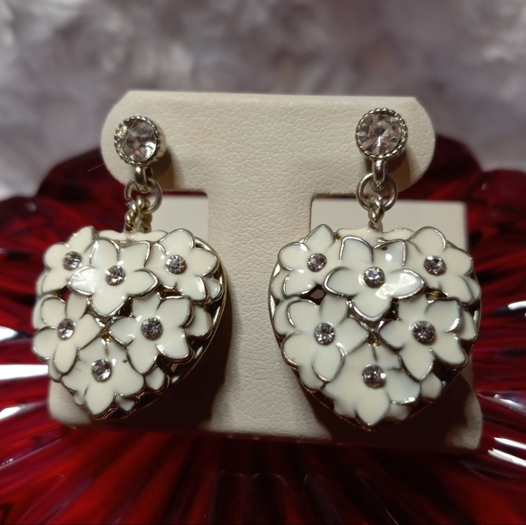 Vintage Puffed Hearts Rinestones Earrings - Picture 2 of 7